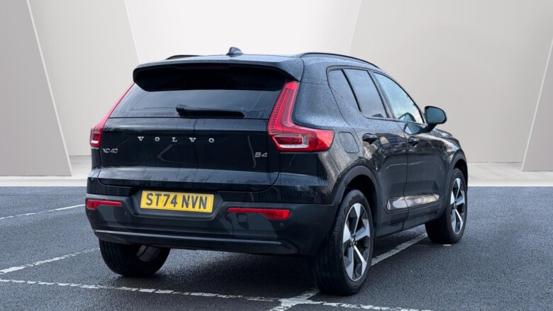 Volvo XC40 2.0 B4P Plus Dark 5dr Auto Petrol Estate